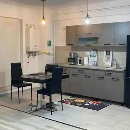 Chic Apartament Complex Inamstro Iasi Buitenkant foto